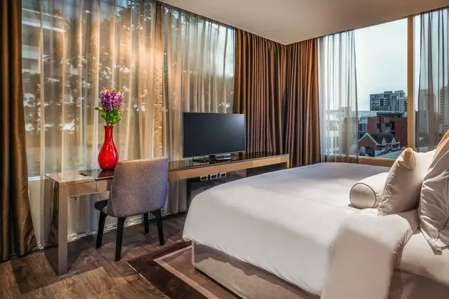 Thonglor Suite