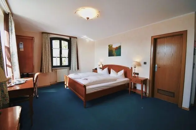 Comfort Tek Büyük Yataklı Oda