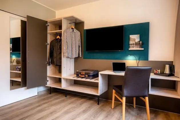 Comfort Tek Büyük Yataklı Oda