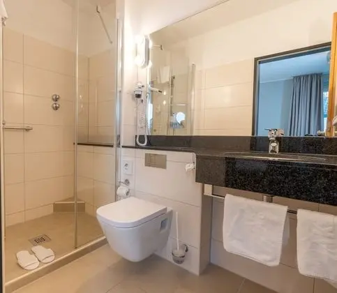 Comfort Tek Büyük Yataklı Oda