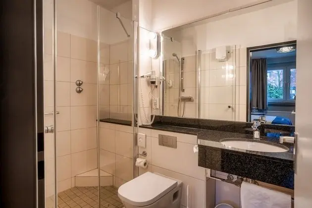 Comfort Tek Büyük Yataklı Oda