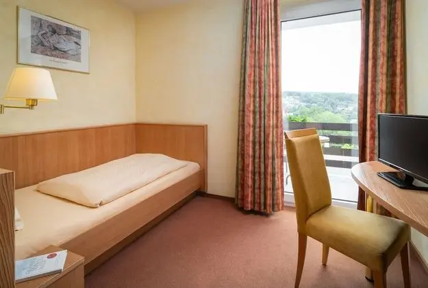 Tek Kişilik Oda, Sigara İçilmez