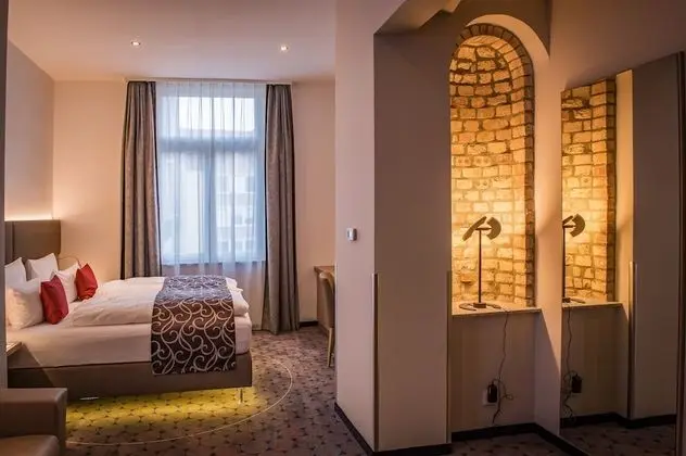 Comfort Tek Büyük Yataklı Oda