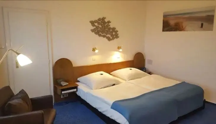 Classic Tek Büyük Yataklı Oda