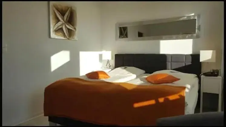 Classic Tek Büyük Yataklı Oda