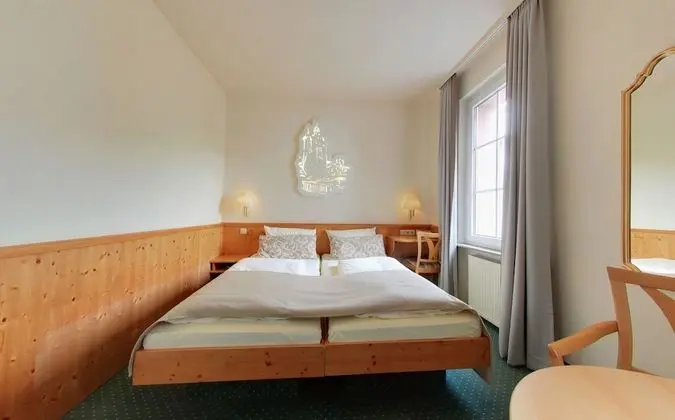 Economy Tek Büyük Yataklı Oda