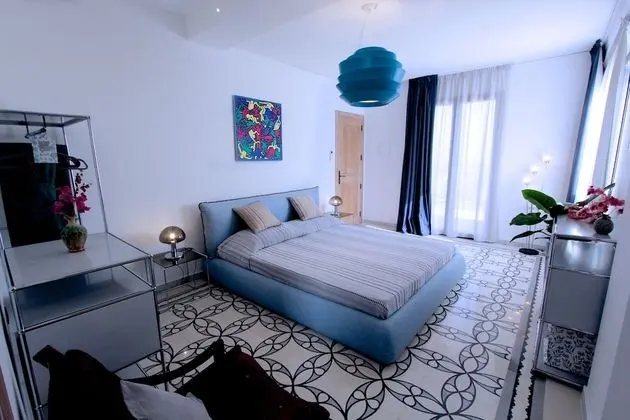 Comfort Tek Büyük Yataklı Oda (La Minimaliste)