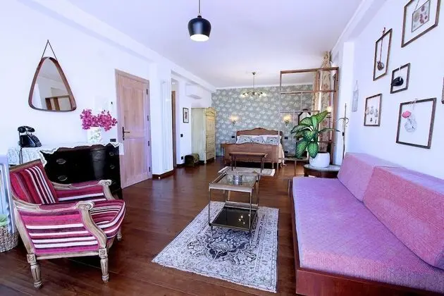 Romantic Tek Büyük Yataklı Oda (La Romantique)