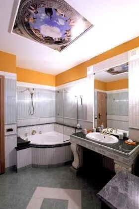 Romantic Tek Büyük Yataklı Oda (La Romantique)