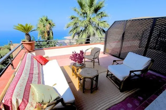 Romantic Tek Büyük Yataklı Oda (La Romantique)