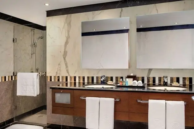 Oda, 2 Tek Kişilik Yatak, Balkon, Havuz Manzaralı