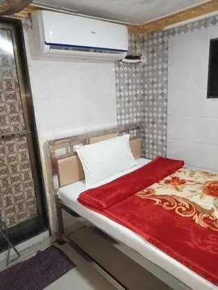 Single AC Room