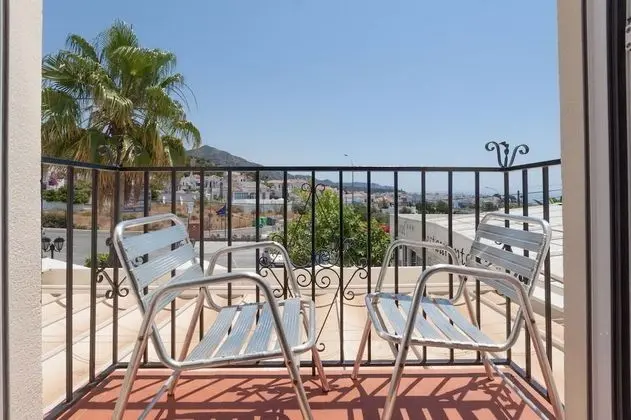 Tek Kişilik Oda, Balkon, Kısmi Deniz Manzaralı