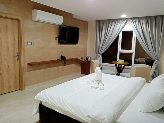 Deluxe Tek Büyük Yataklı Oda