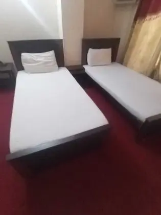 Standard Tek Büyük veya İki Ayrı Yataklı Oda