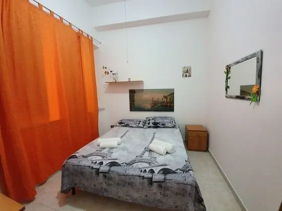 Tek Büyük Yataklı Oda (Sole)