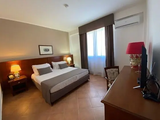 Comfort Tek Büyük Yataklı Oda