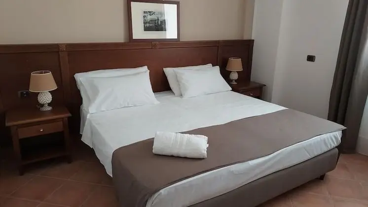 Comfort Tek Büyük Yataklı Oda