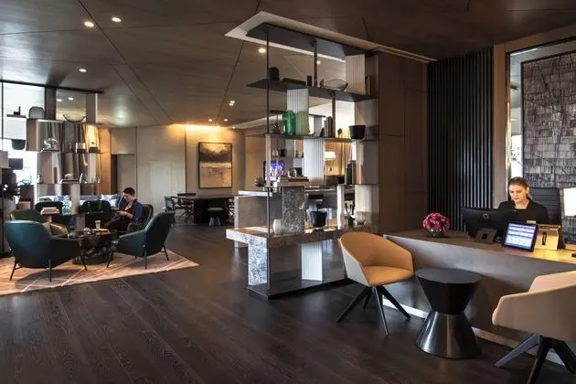 Oda, 1 En Büyük (King) Boy Yatak, Business Dinlenme Salonu Kullanımı