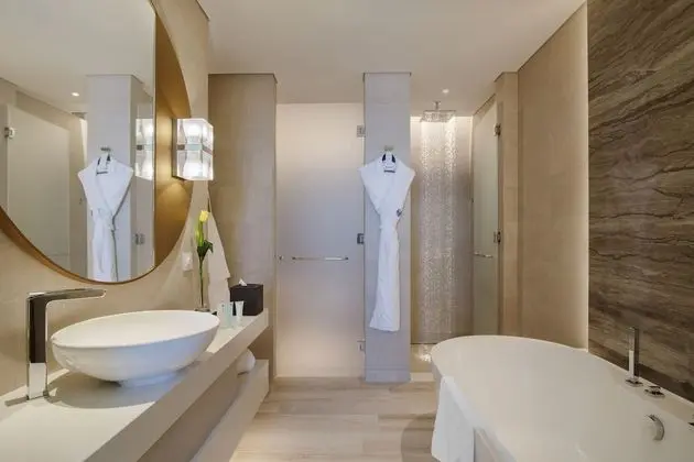 Oda, 2 Tek Kişilik Yatak, Şehir Manzaralı