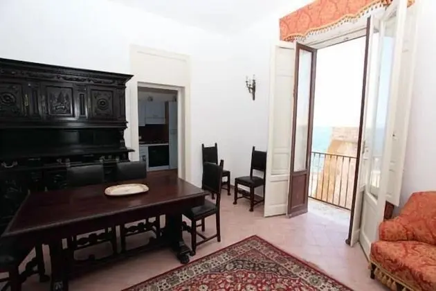 Apart Daire, Deniz Manzaralı