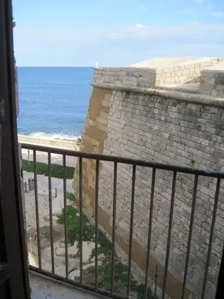 Apart Daire, Deniz Manzaralı