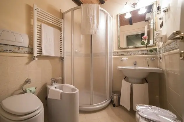 Tek Büyük Yataklı Oda, Göl Manzaralı