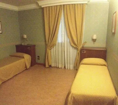 Dört Kişilik Oda