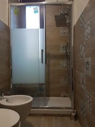 Dört Kişilik Oda (2)