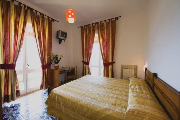 Superior Tek Büyük Yataklı Oda, Balkon, Deniz Manzaralı