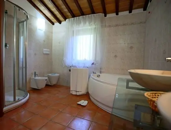 Basic Tek Büyük veya İki Ayrı Yataklı Oda, Sigara İçilmez