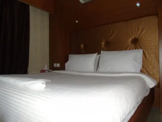 Deluxe Tek Büyük Yataklı Oda, 1 Çift Kişilik Yatak, Sigara İçilmez, Bahçe Manzaralı