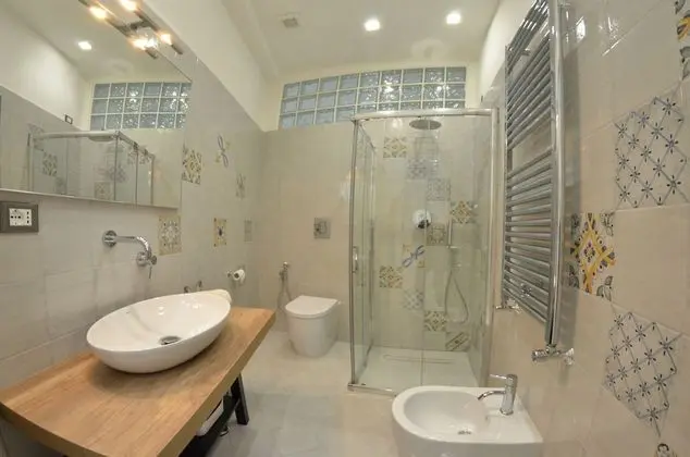 Deluxe Tek Büyük Yataklı Oda, Balkon, Deniz Manzaralı