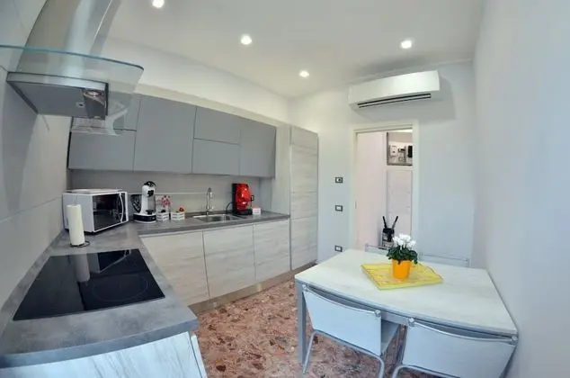 Deluxe Tek Büyük Yataklı Oda, Balkon, Deniz Manzaralı