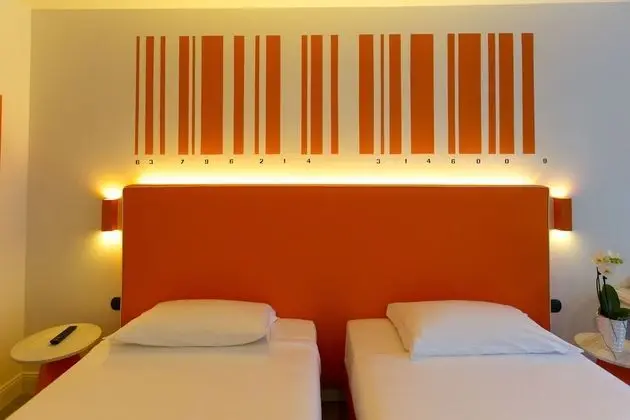 Basic Tek Büyük Yataklı Oda, 2 Tek Kişilik Yatak