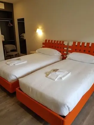 Basic Tek Büyük Yataklı Oda, 2 Tek Kişilik Yatak