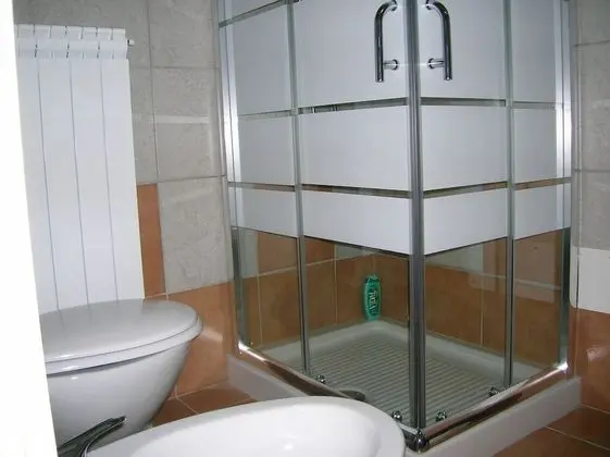 Dört Kişilik Oda, Özel Banyo