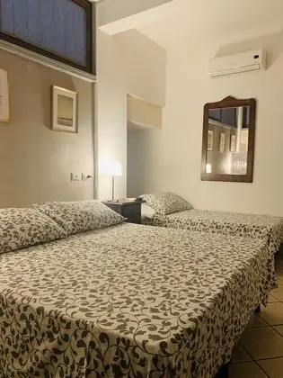 Üç Kişilik Oda