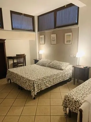 Üç Kişilik Oda