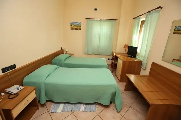 Tek Büyük veya İki Ayrı Yataklı Oda