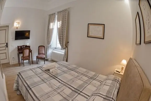 Standard Tek Büyük Yataklı Oda, Sigara İçilmez (Quercia)