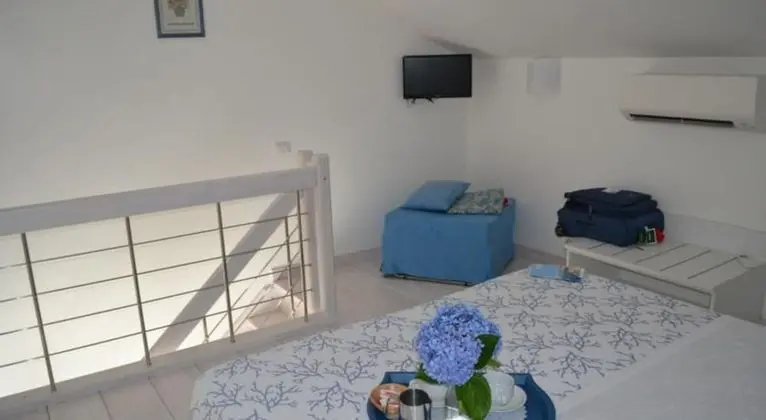 Apart Daire, Banyolu/Duşlu, Deniz Manzaralı (Ortensia - Vista Mare)