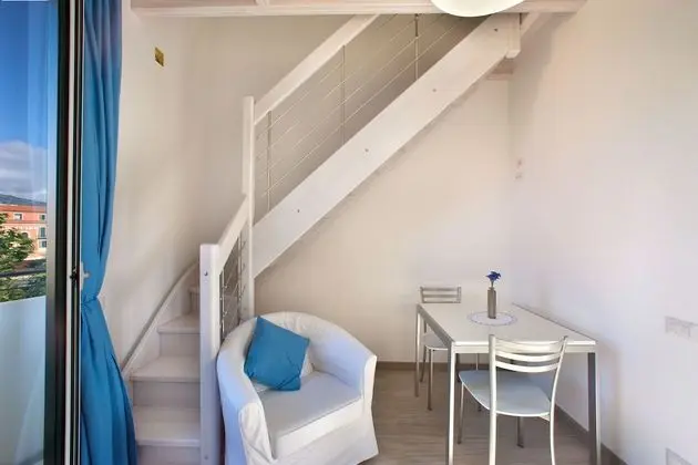 Apart Daire, Banyolu/Duşlu, Deniz Manzaralı (Ortensia - Vista Mare)
