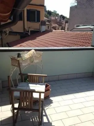 Üç Kişilik Oda