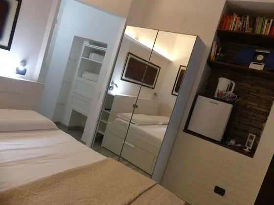 City Tek Büyük Yataklı Oda (Room 2)