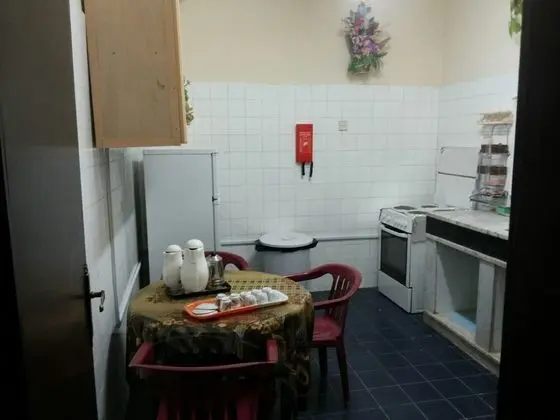 Apart Daire, Sadece erkekler için