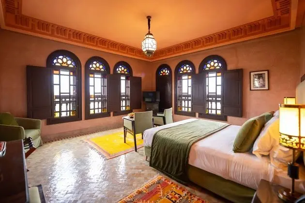 Comfort Tek Büyük Yataklı Oda