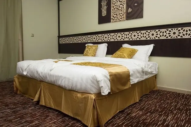 Deluxe Tek Büyük veya İki Ayrı Yataklı Oda, 1 Yatak Odası, Buzdolabı, Şehir Manzaralı