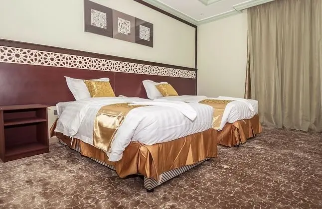 Deluxe Tek Büyük veya İki Ayrı Yataklı Oda, 1 Yatak Odası, Buzdolabı, Şehir Manzaralı