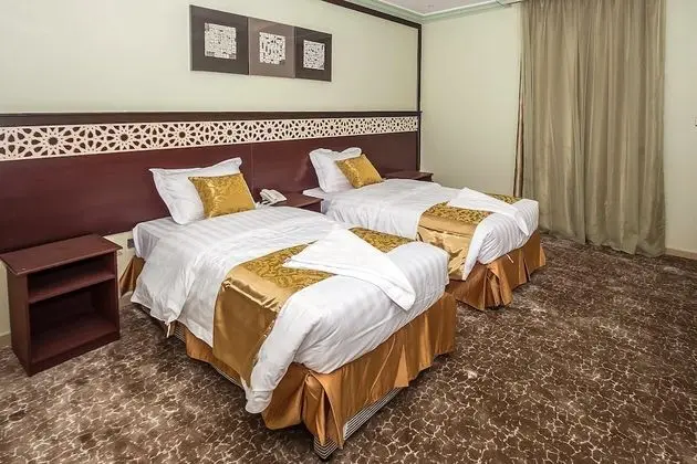 Deluxe Tek Büyük veya İki Ayrı Yataklı Oda, 1 Yatak Odası, Buzdolabı, Şehir Manzaralı